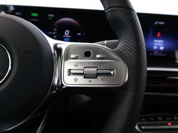 Car image 32