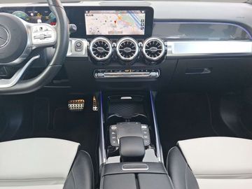 Car image 37