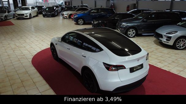 Tesla Model Y Performance 220 kW image number 14