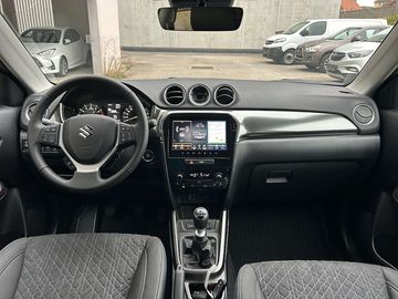 Car image 12