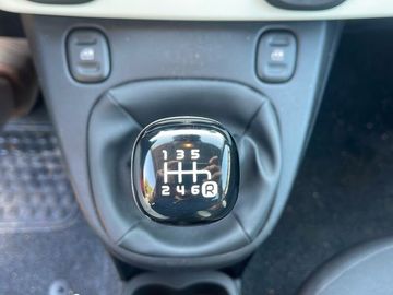 Car image 15