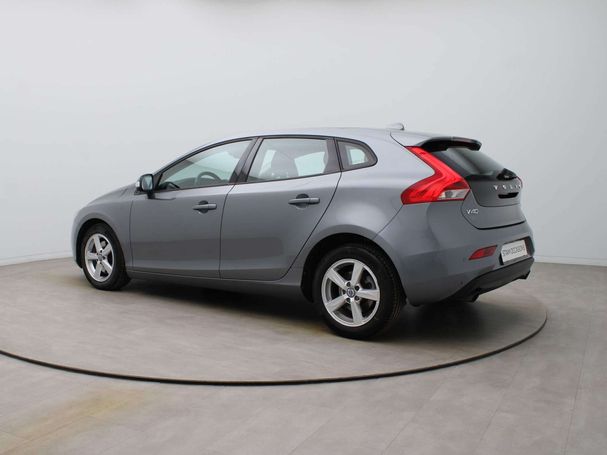 Volvo V40 T2 Summum 88 kW image number 2