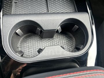 Car image 33