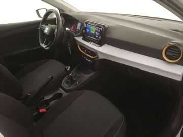 Car image 16