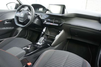 Car image 24