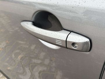 Car image 31