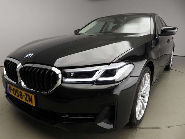 BMW 520i 135 kW image number 39