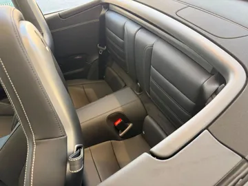 Car image 27