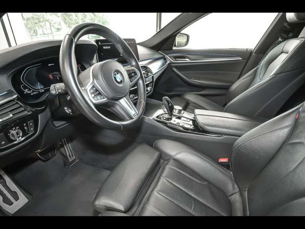 BMW 530 Touring 215 kW image number 4