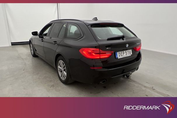 BMW 520d Touring xDrive Sport Line 140 kW image number 9