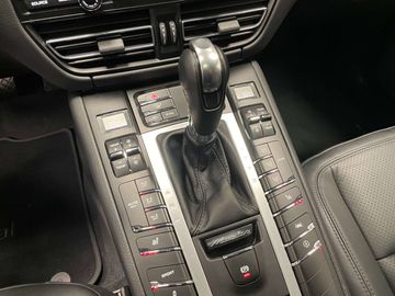 Car image 41