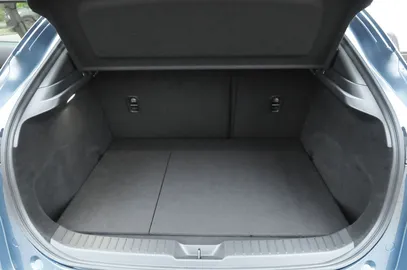 Car image 27