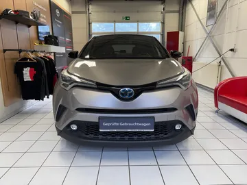 Car image 3