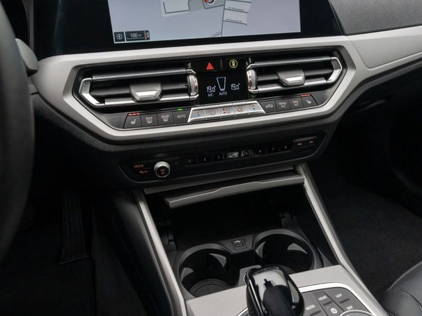 BMW 320d Touring xDrive 140 kW image number 34