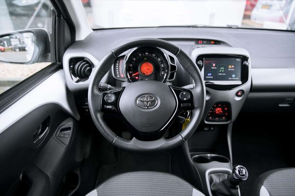 Toyota Aygo 53 kW image number 12