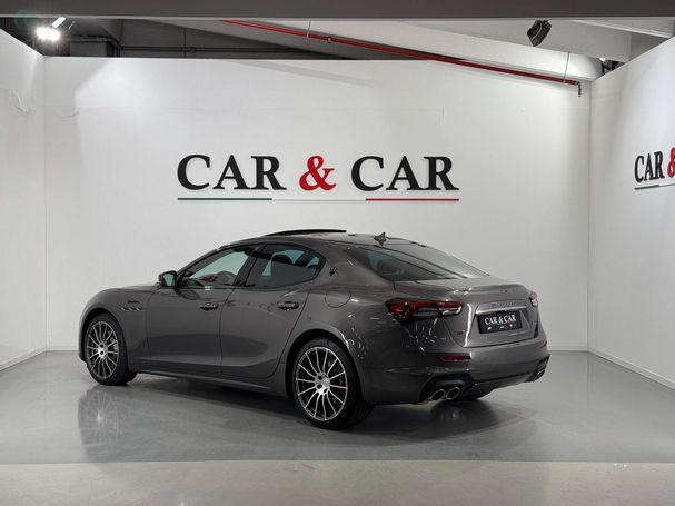 Maserati Ghibli Modena Q4 316 kW image number 4