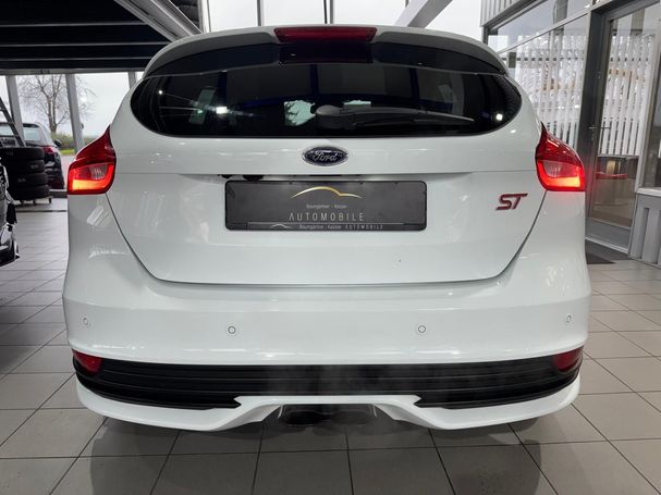 Ford Focus 2.0 EcoBoost ST 184 kW image number 9