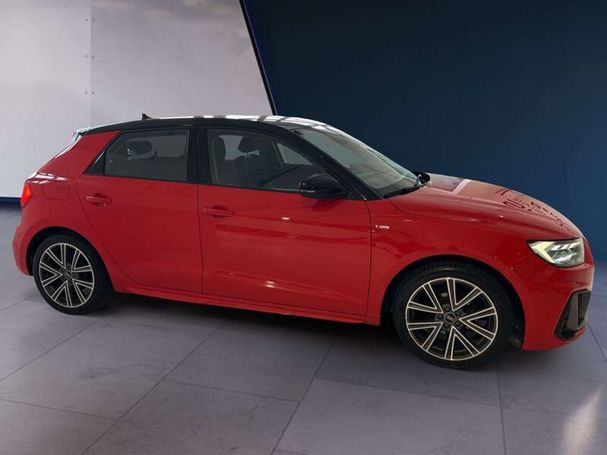 Audi A1 25 TFSI S-line Sportback 70 kW image number 2