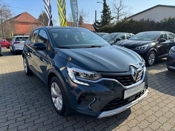 Renault Captur TCe 90 Equilibre 67 kW image number 2