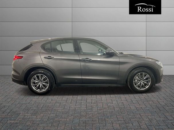 Alfa Romeo Stelvio 2.2 Q4 140 kW image number 3