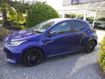 Car image 1