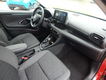 Car image 14