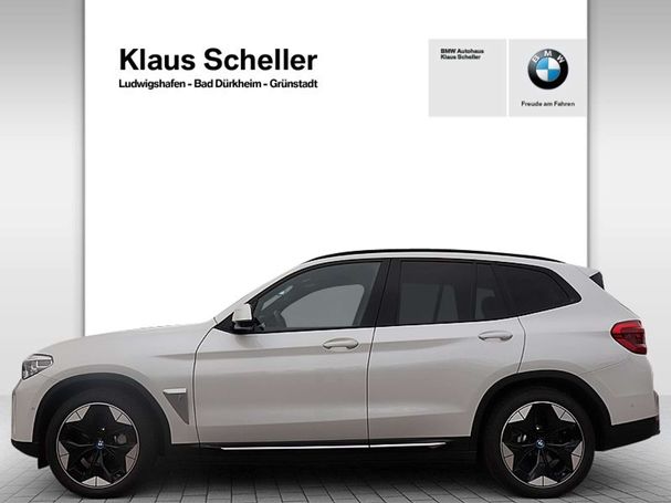 BMW iX3 210 kW image number 4