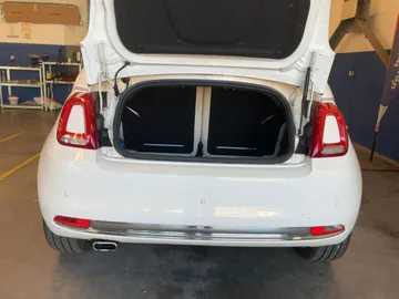 Car image 27