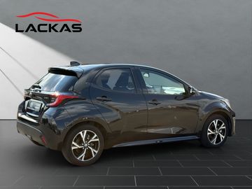 Car image 4