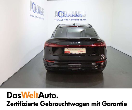 Audi Q8 50 quattro e-tron Business 250 kW image number 3