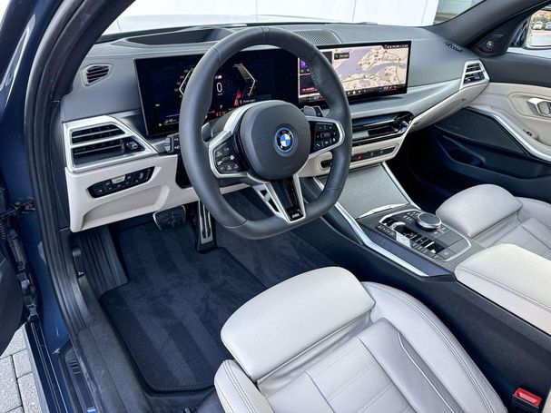 BMW 330 e Touring xDrive 215 kW image number 25