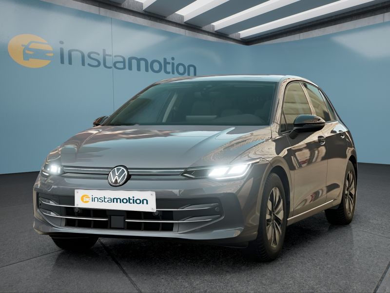 Volkswagen Golf 8 eTSI