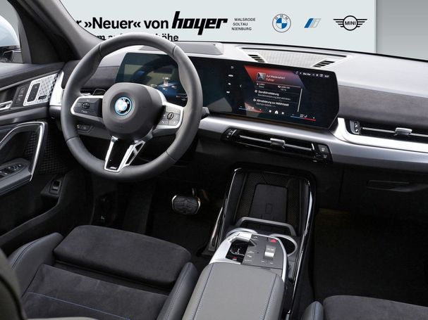 BMW iX2 xDrive30 M Sport 225 kW image number 5