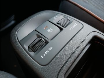 Car image 33