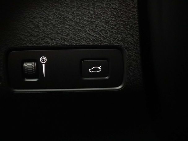 Volvo C40 Recharge AWD 300 kW image number 37