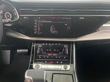 Car image 39