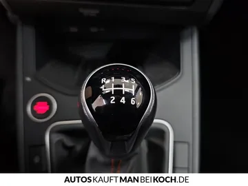 Car image 33