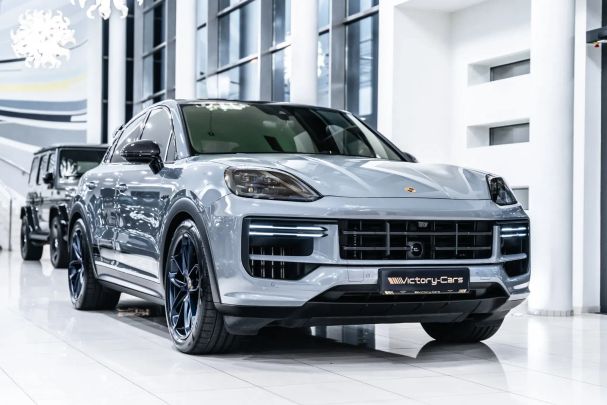 Porsche Cayenne Turbo S E-Hybrid Tiptronic 544 kW image number 14