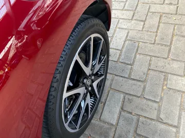 Car image 29