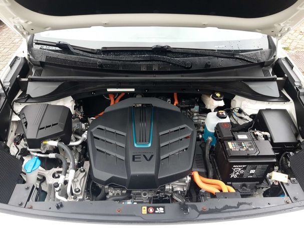 Kia Niro e 64 kWh 150 kW image number 18