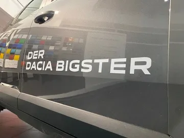 Car image 26