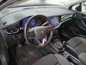 Car image 11