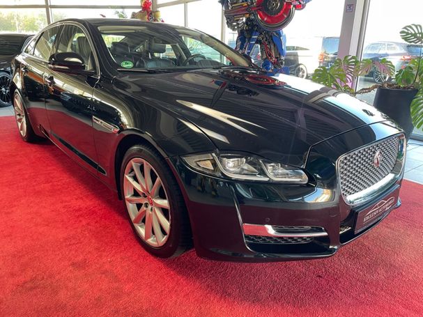 Jaguar XJ 3.0 V6 Diesel Luxury 221 kW image number 2