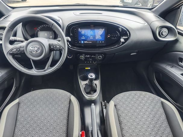 Toyota Aygo X 53 kW image number 11