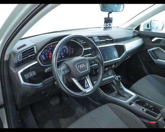 Audi Q3 35 TDI S tronic Business 110 kW image number 9