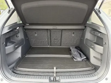 Car image 34
