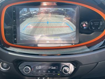 Car image 23