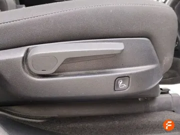 Car image 39