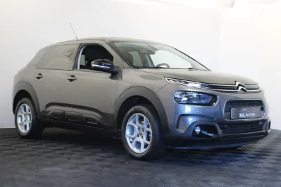 Car image 2