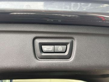 Car image 41